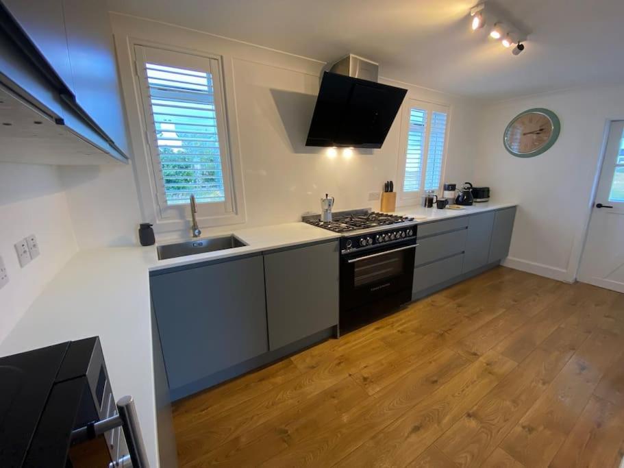 Kinnoull House Near Stornoway Hot-tub Sauna Pet Friendly Garrabost